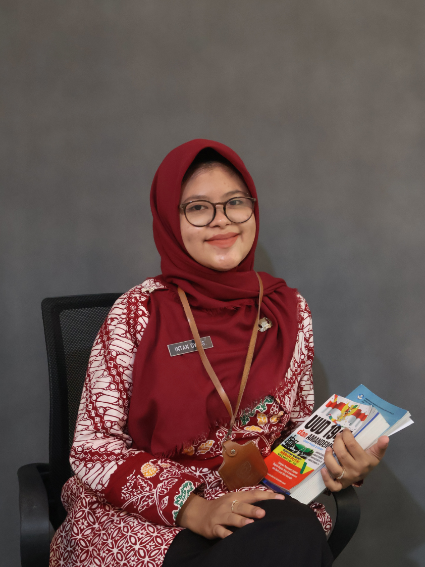 Intan Dwi Sasongko, S. Pd.
